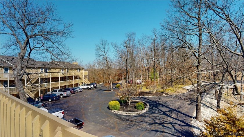 LAKE OF THE OZARKS - Panoramic Main Channel Views - Top-Floor - photo 29