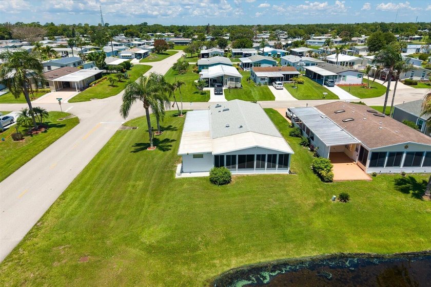 Land Owned...Savanna Club. Enjoy the Florida retirement - photo 33