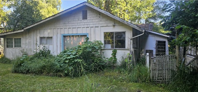 Opportunity awaits on .78 acre lot in Mist Or! ZONED CO:RC= - photo 3