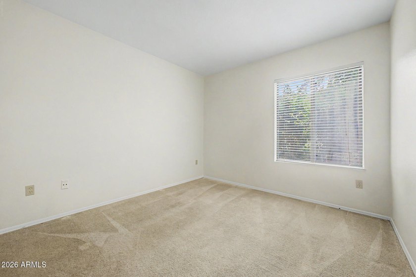 Nestled within the gated Sienna Condominiums in Scottsdale, just - photo 21