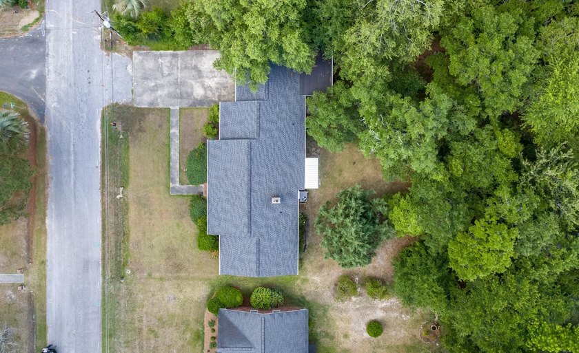 Welcome to 1872 Marion Street in Georgetown, SC, a spacious - photo 29
