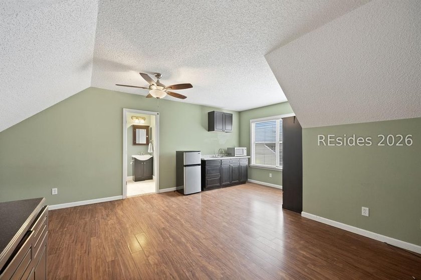 Located in the sought-after University Park community, this - photo 33