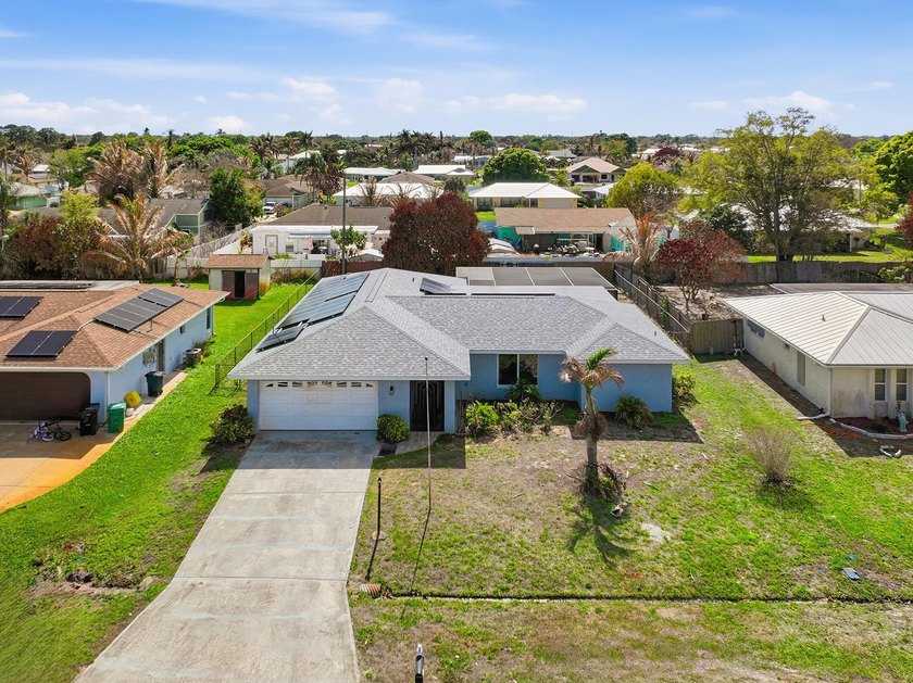 This CBS Pool Home has it All ! Centrally located with easy - photo 42