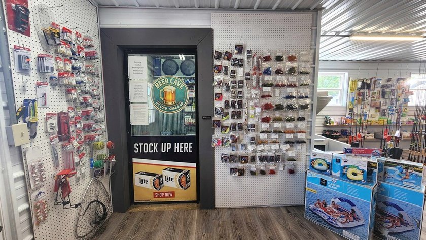 SUCCESSFUL, TURK-KEY, MULTI-FACETED business only 1 mile from - photo 42