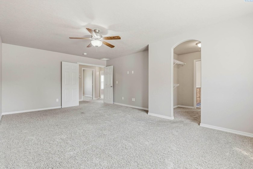 Nestled in the highly sought-after Badger Mountain Village - photo 15