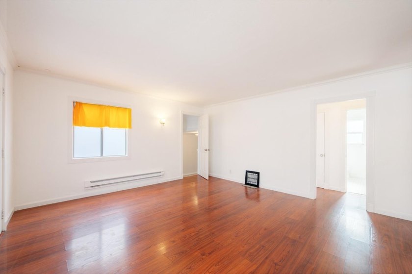 Triplex property located at 6029 MacArthur Blvd in Oakland - photo 25