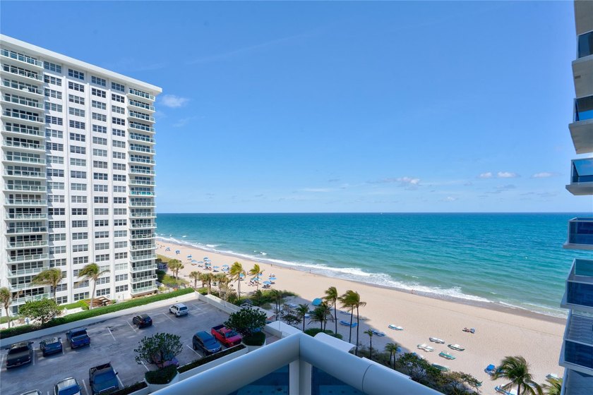 Stunning, Fully Remodeled Oceanfront Condo on the Galt Mile! - photo 3