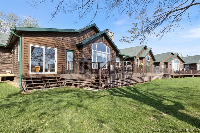 A unicorn! A THREE bedroom, TWO-AND-A-HALF bath golf cottage at - photo 24