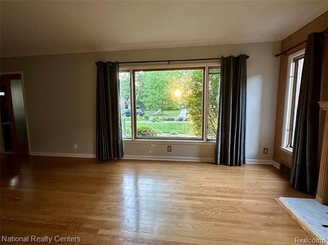 Be the next to own this beautifully preserved Frank H. Wright - photo 5