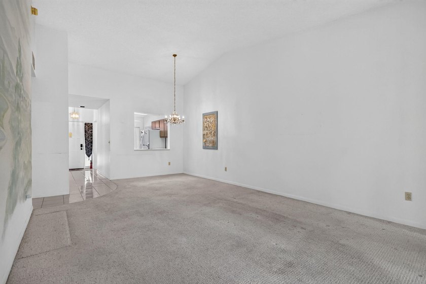 Welcome to this 2 bedroom, 2 bathroom villa located in the - photo 10