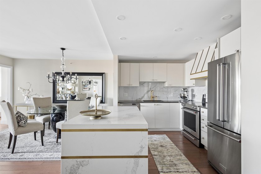 Legacy Tower II by Embassy (Bosa) in Brentwood offers a refined - photo 5