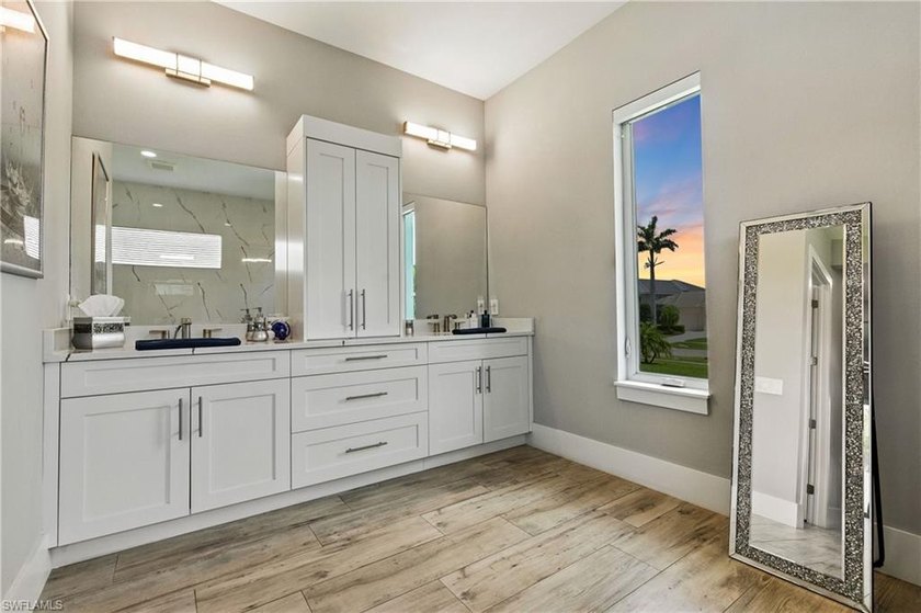 LOWEST PRICED NEWER CONSTRUCTION SINGLE FAMILY HOME ON HALF ACRE - photo 20