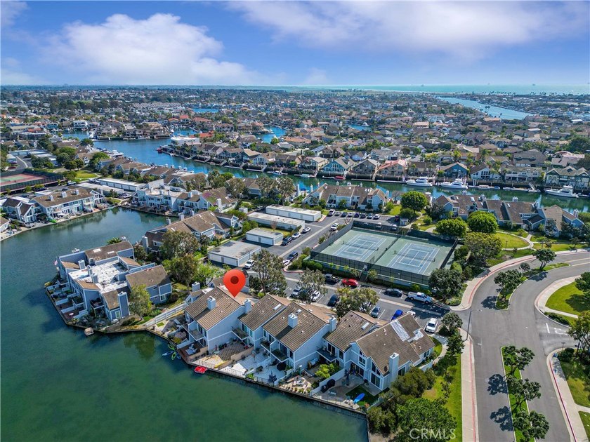 Welcome to 16090 Tortola Circle, an exceptional waterfront - photo 33