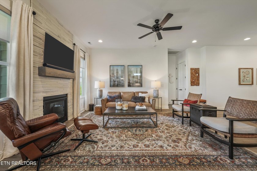 Step inside this beautifully updated ranch, built just two years - photo 5