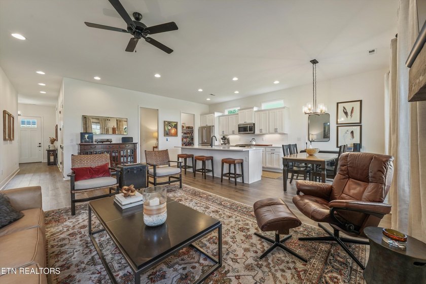 Step inside this beautifully updated ranch, built just two years - photo 7