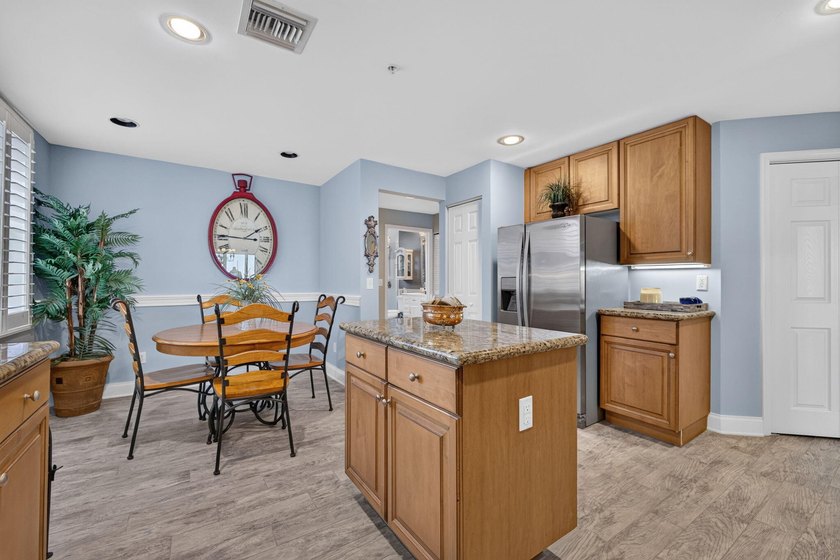 OCEAN VIEWS! Beautiful 3-bedroom 2.5 bath &amp; 1 garage space for - photo 11