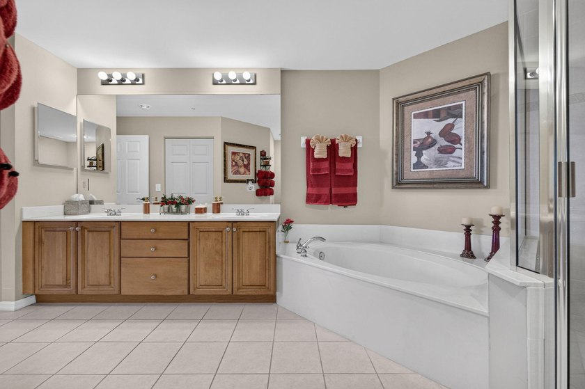 OCEAN VIEWS! Beautiful 3-bedroom 2.5 bath &amp; 1 garage space for - photo 32