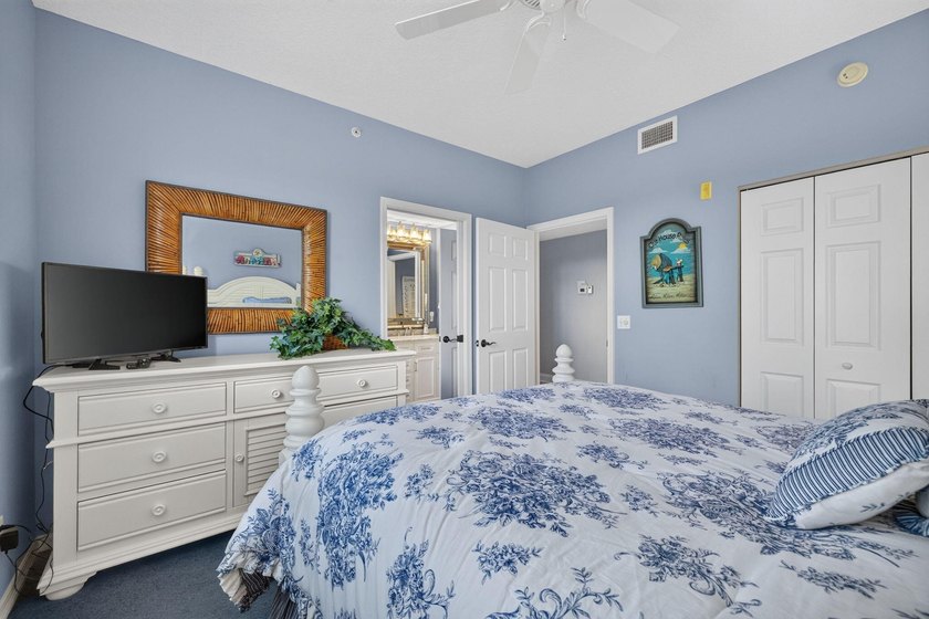 OCEAN VIEWS! Beautiful 3-bedroom 2.5 bath &amp; 1 garage space for - photo 35