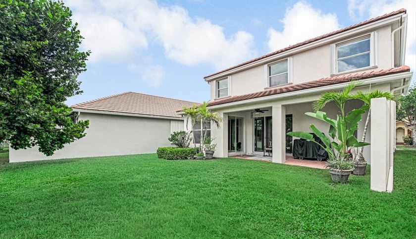 Extraordinary waterfront property. Stunning 4b/2.5b upgraded - photo 40