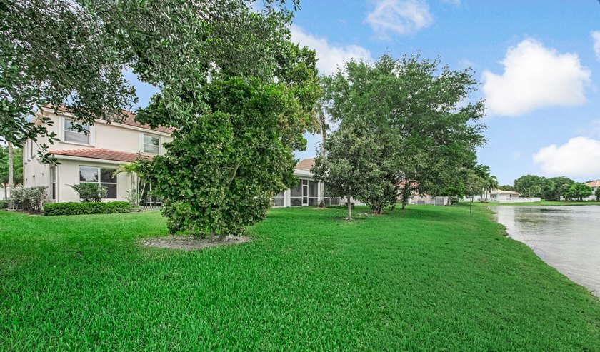 Extraordinary waterfront property. Stunning 4b/2.5b upgraded - photo 44
