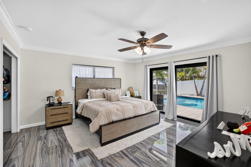 MOVE-IN READY! Rare waterfront retreat on a quiet cul-de-sac in - photo 6