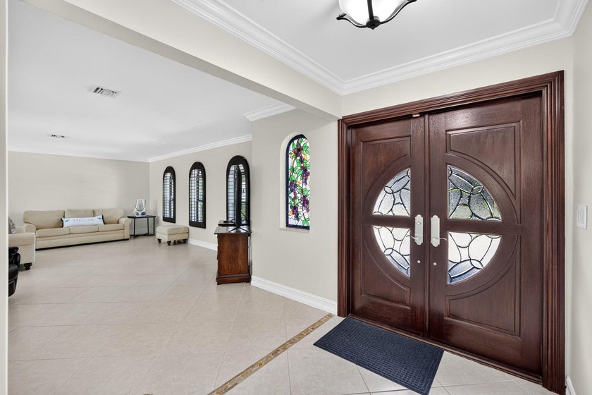 MOVE-IN READY! Rare waterfront retreat on a quiet cul-de-sac in - photo 8
