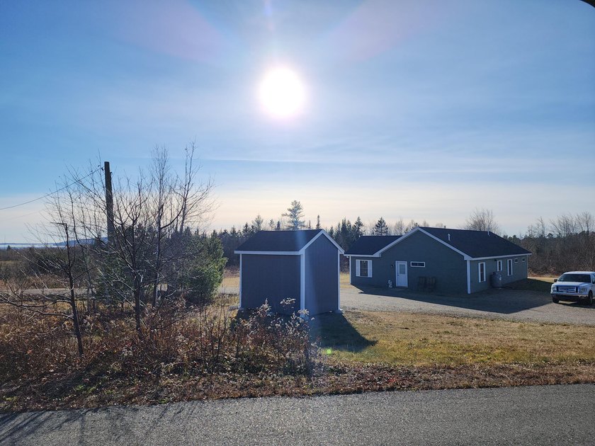 Welcome to the subdivision at Sandy Ridge. Situated in the - photo 5