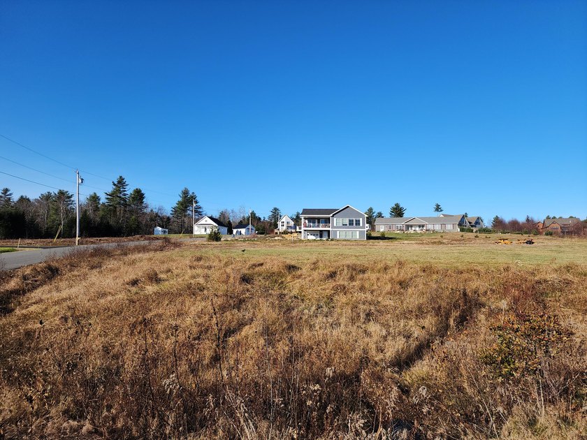Welcome to the subdivision at Sandy Ridge. Situated in the - photo 8