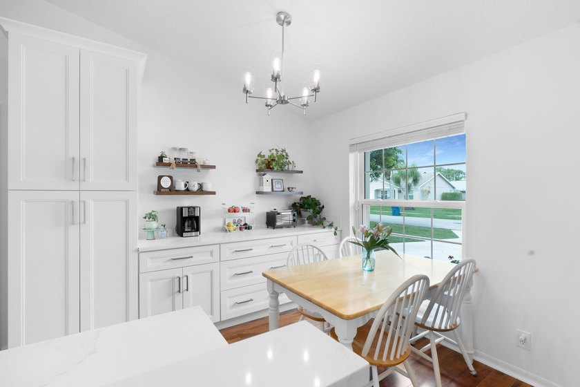 Welcome to 1450 Denlow Lane an immaculately maintained CBS home - photo 11