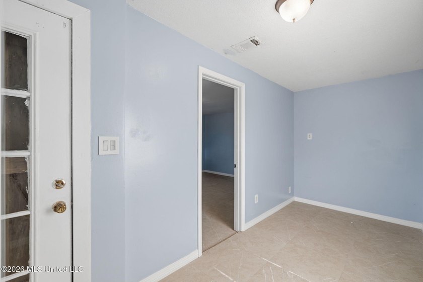 Discover a charming investment gem in the heart of East Biloxi! - photo 15