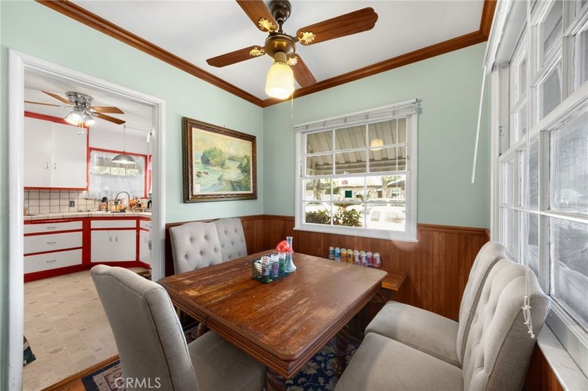 SINGLE-STORY, CORNER LOT home located in a quiet neighborhood in - photo 8