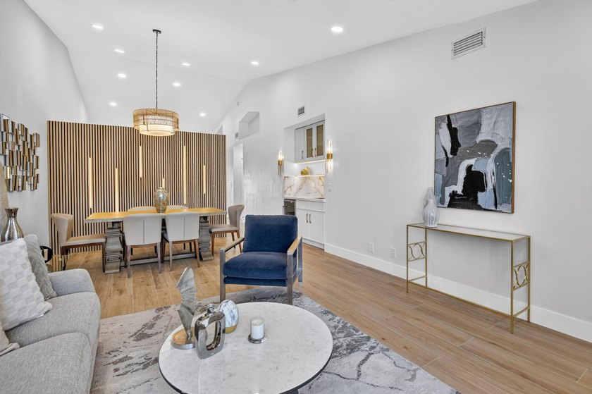 Welcome to a home where contemporary design meets effortless - photo 6