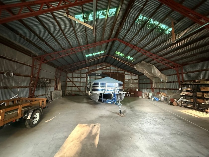 Looking for extra storage space in Algoma? This versatile - photo 3