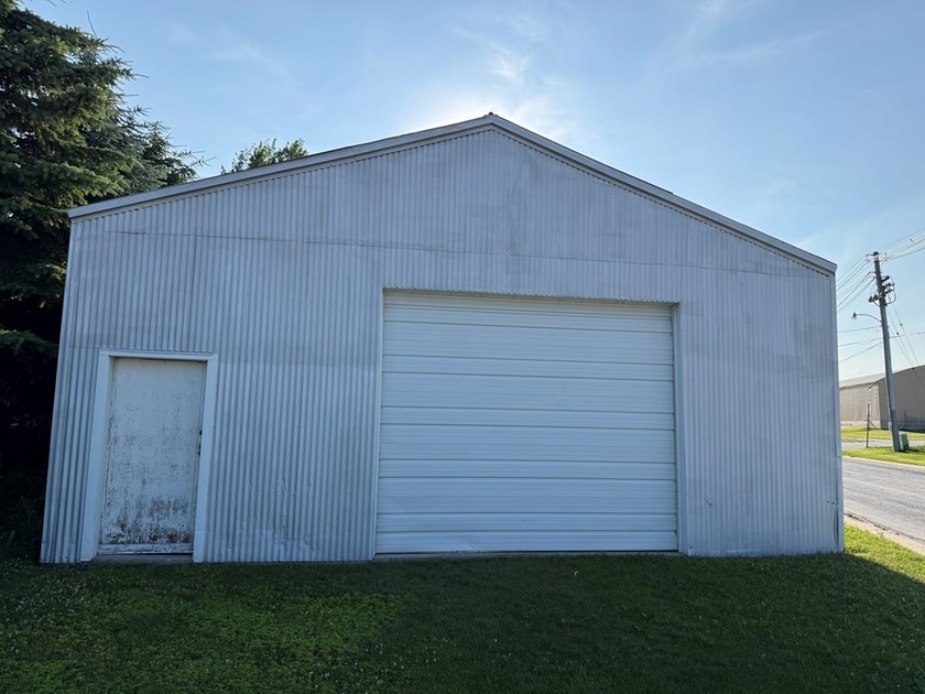 Looking for extra storage space in Algoma? This versatile - photo 7