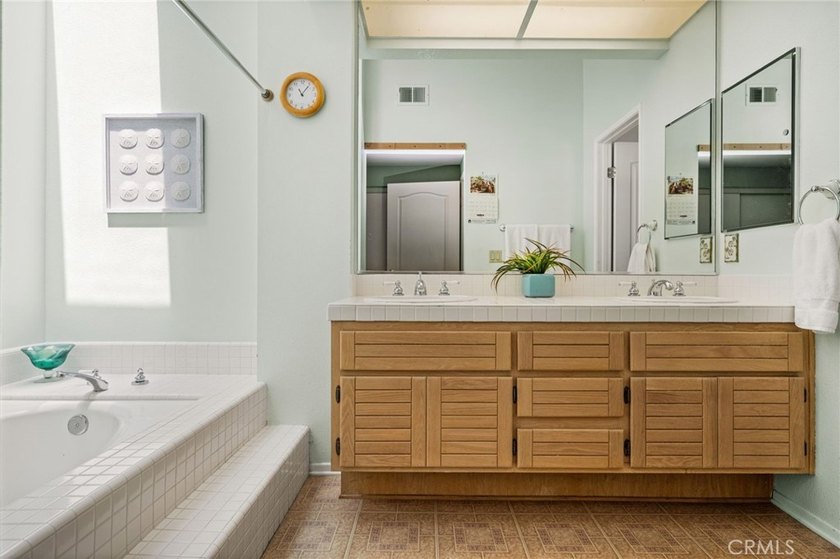 Welcome to this wonderful home nestled in a cul de sac - photo 34