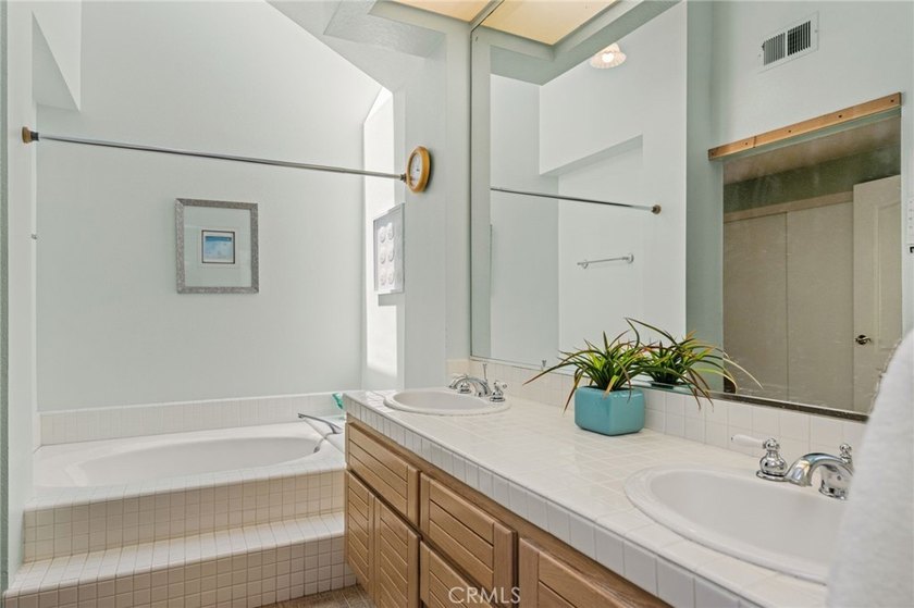 Welcome to this wonderful home nestled in a cul de sac - photo 36
