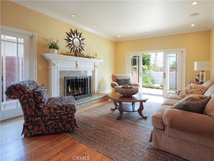 Nestled in the highly sought-after Victoria Knolls neighborhood - photo 4