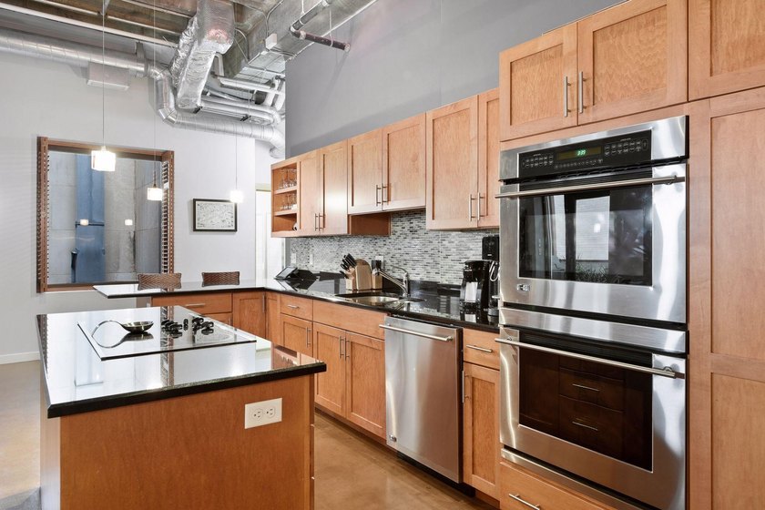 Experience exceptional loft living in this stunning 2BR/2BA - photo 12