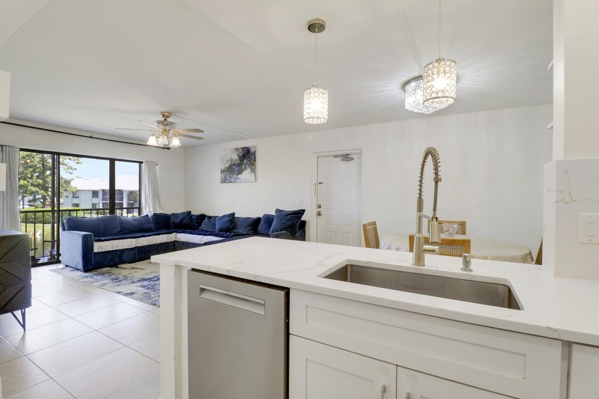 This is the best condo in the gated desirable community of Palm - photo 15