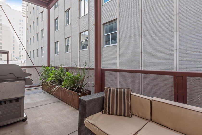 Experience exceptional loft living in this stunning 2BR/2BA - photo 15