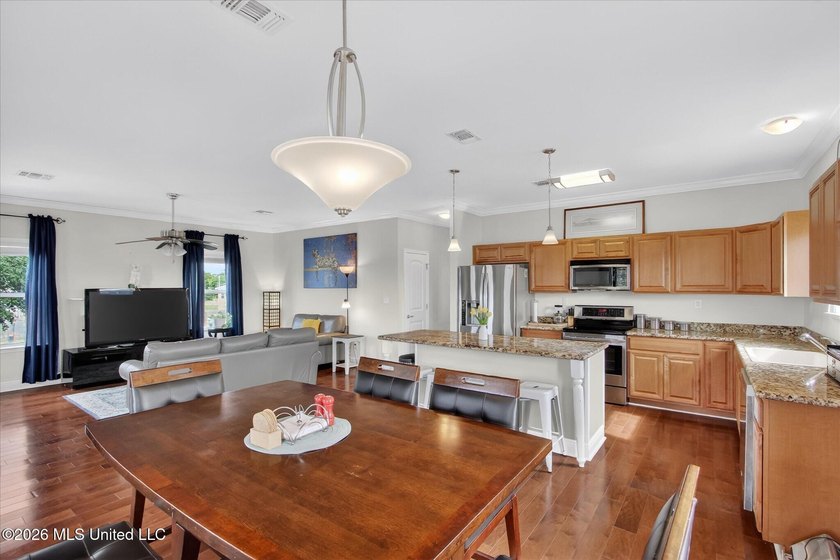 Beautiful coastal beach home just moments from the water - photo 6
