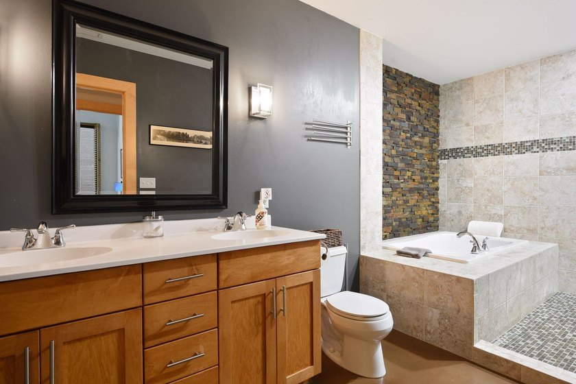 Experience exceptional loft living in this stunning 2BR/2BA - photo 22