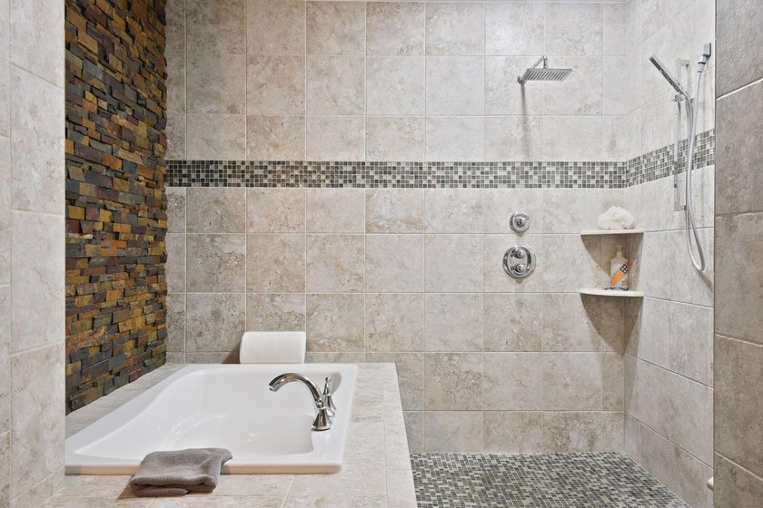 Experience exceptional loft living in this stunning 2BR/2BA - photo 23