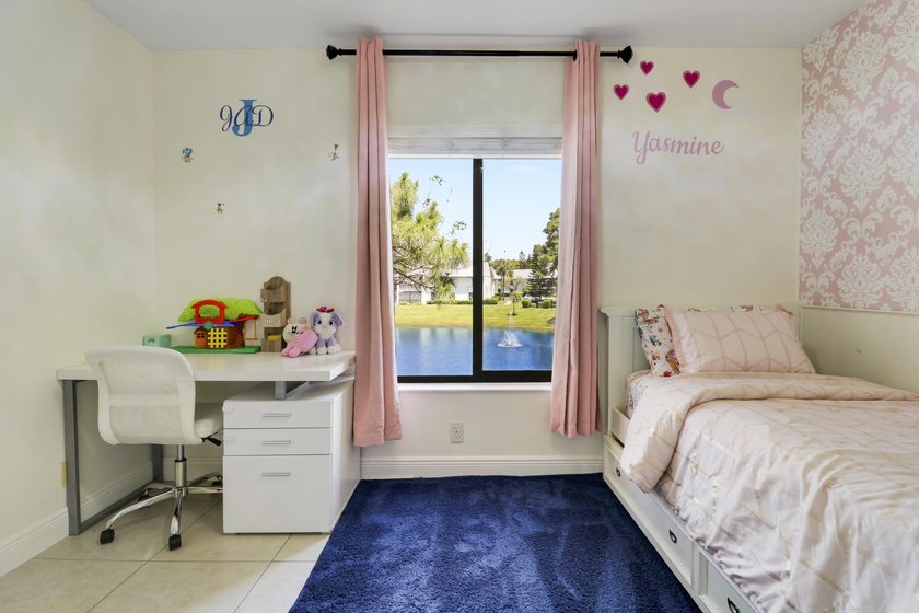 This is the best condo in the gated desirable community of Palm - photo 24