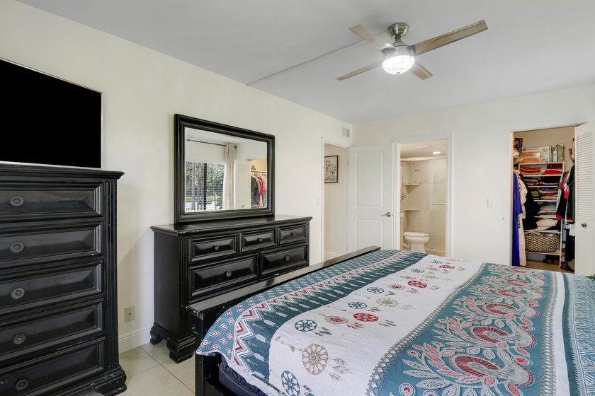 This is the best condo in the gated desirable community of Palm - photo 25