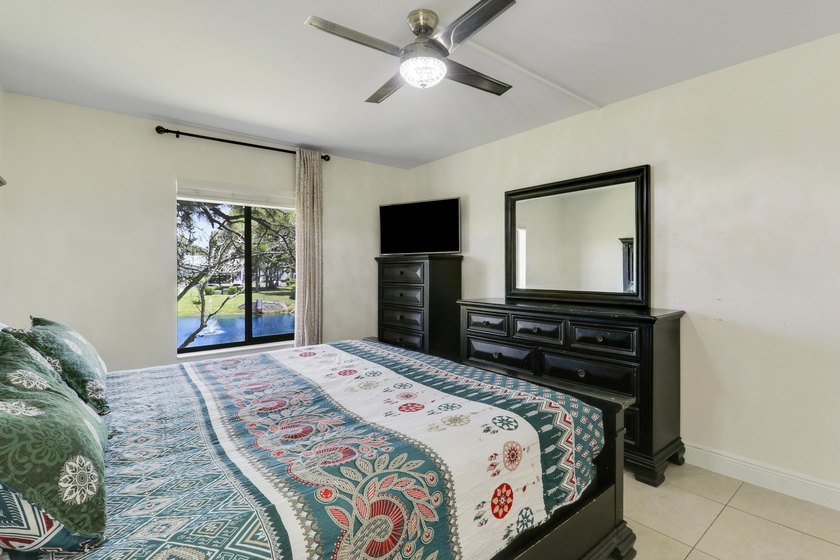 This is the best condo in the gated desirable community of Palm - photo 29