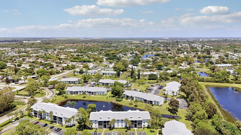 This is the best condo in the gated desirable community of Palm - photo 30
