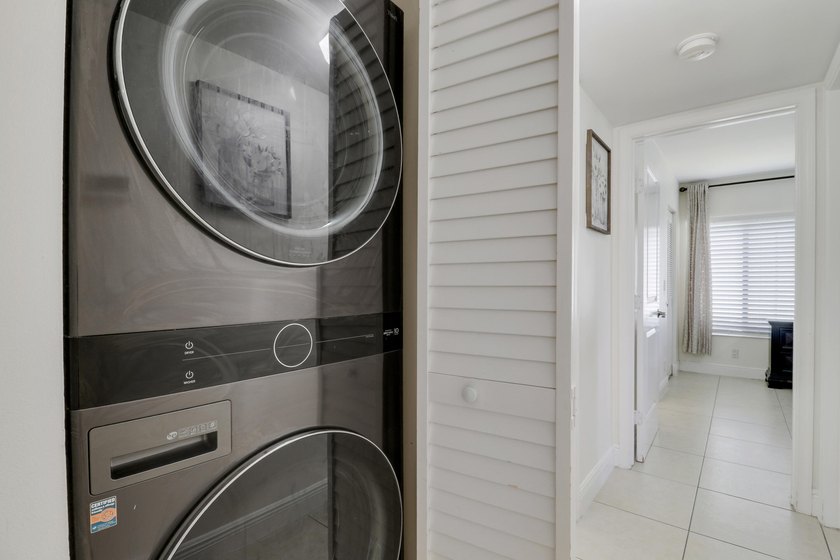 This is the best condo in the gated desirable community of Palm - photo 36
