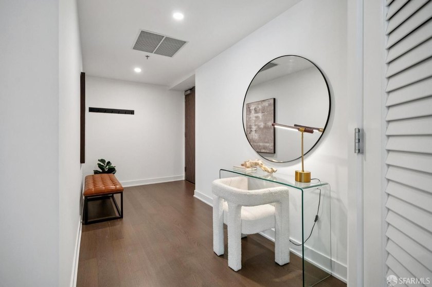 Elegant two-bedroom, two-bathroom residence at Lumina, offering - photo 4