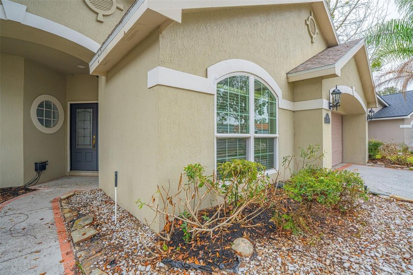 Under contract-accepting backup offers. Virtually Staged - photo 4